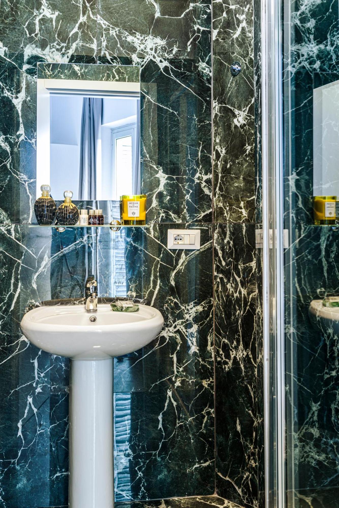 Elysium Suites Colosseo Roma Eksteriør bilde